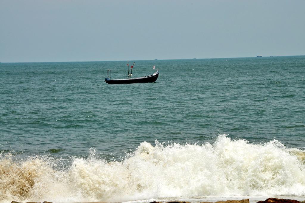 Appartamento Angeo Beach House Alappuzha Esterno foto