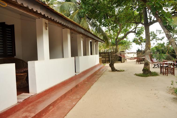 Appartamento Angeo Beach House Alappuzha Esterno foto